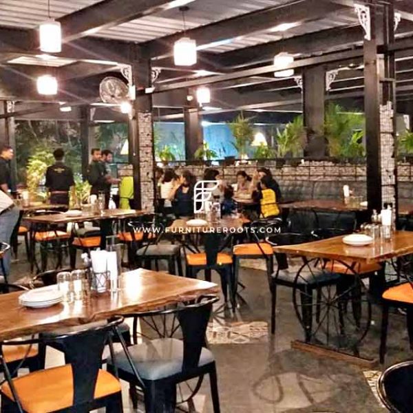 Restaurant Furniture in Bangalore (Bengaluru) Cafe Furniture