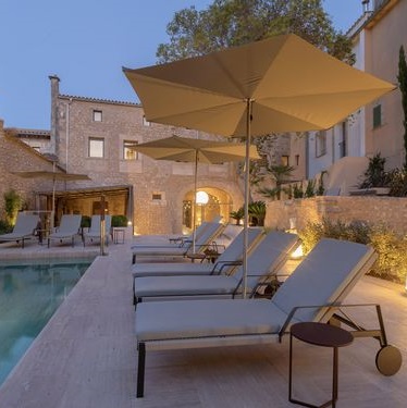 poolside wooden tables and chairs